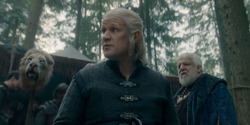 HouseOfTheDragon_3x02-QueensLanding_01055
