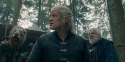 HouseOfTheDragon_3x02-QueensLanding_01057