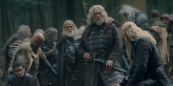 HouseOfTheDragon_3x02-QueensLanding_01063