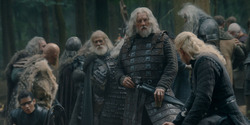 HouseOfTheDragon_3x02-QueensLanding_01064