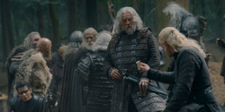 HouseOfTheDragon_3x02-QueensLanding_01065
