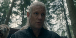 HouseOfTheDragon_3x02-QueensLanding_01085