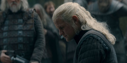 HouseOfTheDragon_3x02-QueensLanding_01097
