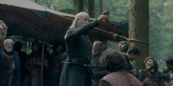 HouseOfTheDragon_3x02-QueensLanding_01103