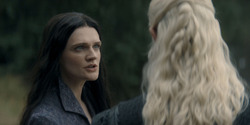 HouseOfTheDragon_3x02-QueensLanding_01157