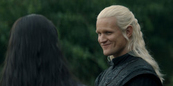 HouseOfTheDragon_3x02-QueensLanding_01165