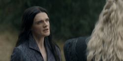 HouseOfTheDragon_3x02-QueensLanding_01200