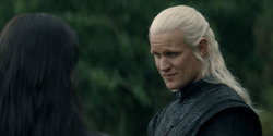 HouseOfTheDragon_3x02-QueensLanding_01210