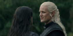 HouseOfTheDragon_3x02-QueensLanding_01247