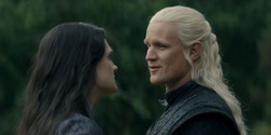 HouseOfTheDragon_3x02-QueensLanding_01250