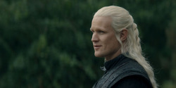 HouseOfTheDragon_3x02-QueensLanding_01254