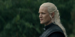 HouseOfTheDragon_3x02-QueensLanding_01255
