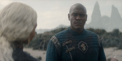 HouseOfTheDragon_3x02-QueensLanding_01414
