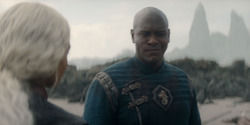 HouseOfTheDragon_3x02-QueensLanding_01426