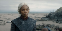 HouseOfTheDragon_3x02-QueensLanding_01466