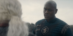 HouseOfTheDragon_3x02-QueensLanding_01475