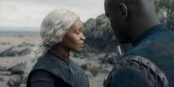 HouseOfTheDragon_3x02-QueensLanding_01494