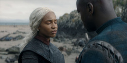 HouseOfTheDragon_3x02-QueensLanding_01495