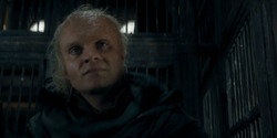 HouseOfTheDragon_3x02-QueensLanding_01639