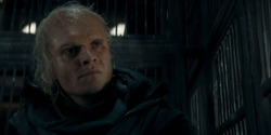 HouseOfTheDragon_3x02-QueensLanding_01641