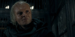 HouseOfTheDragon_3x02-QueensLanding_01642
