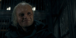 HouseOfTheDragon_3x02-QueensLanding_01644