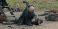 HouseOfTheDragon_3x02-QueensLanding_01750