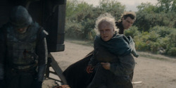 HouseOfTheDragon_3x02-QueensLanding_01778