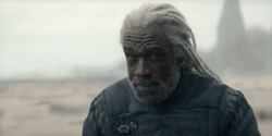HouseOfTheDragon_3x02-QueensLanding_01804