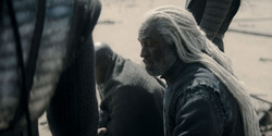 HouseOfTheDragon_3x02-QueensLanding_01821