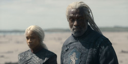 HouseOfTheDragon_3x02-QueensLanding_01889