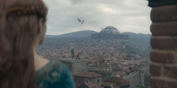 HouseOfTheDragon_3x02-QueensLanding_01911