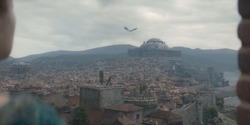 HouseOfTheDragon_3x02-QueensLanding_01915