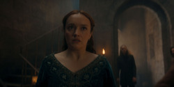 HouseOfTheDragon_3x02-QueensLanding_01954