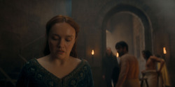 HouseOfTheDragon_3x02-QueensLanding_01955