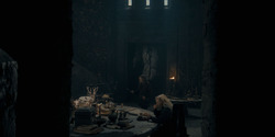 HouseOfTheDragon_3x02-QueensLanding_02047