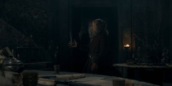 HouseOfTheDragon_3x02-QueensLanding_02048