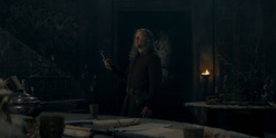 HouseOfTheDragon_3x02-QueensLanding_02049
