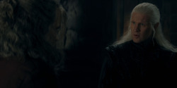 HouseOfTheDragon_3x02-QueensLanding_02073