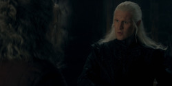 HouseOfTheDragon_3x02-QueensLanding_02074