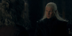 HouseOfTheDragon_3x02-QueensLanding_02077