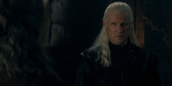 HouseOfTheDragon_3x02-QueensLanding_02098