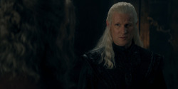 HouseOfTheDragon_3x02-QueensLanding_02099
