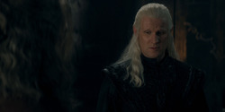 HouseOfTheDragon_3x02-QueensLanding_02103