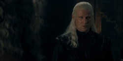 HouseOfTheDragon_3x02-QueensLanding_02104