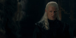 HouseOfTheDragon_3x02-QueensLanding_02109