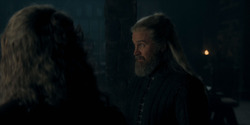 HouseOfTheDragon_3x02-QueensLanding_02115