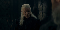 HouseOfTheDragon_3x02-QueensLanding_02123