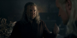 HouseOfTheDragon_3x02-QueensLanding_02129