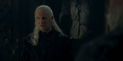 HouseOfTheDragon_3x02-QueensLanding_02137